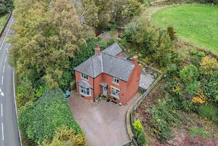 3 Bedroom Detached House For Sale In New Mills Road, Birch Vale, High Peak, SK22