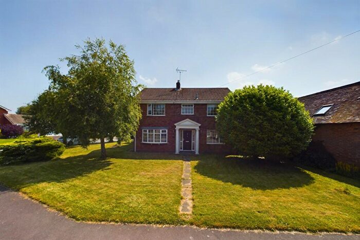 4 Bedroom Detached House For Sale In The Meadows, Kingstone, Uttoxeter, ST14