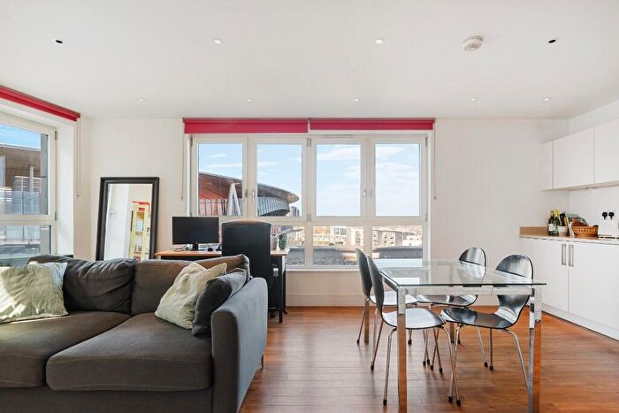 1 Bedroom Flat To Rent In Queensland Road, London, N7