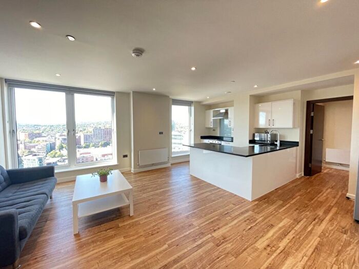 3 Bedroom Apartment To Rent In New Era Square, Sheffield, S2