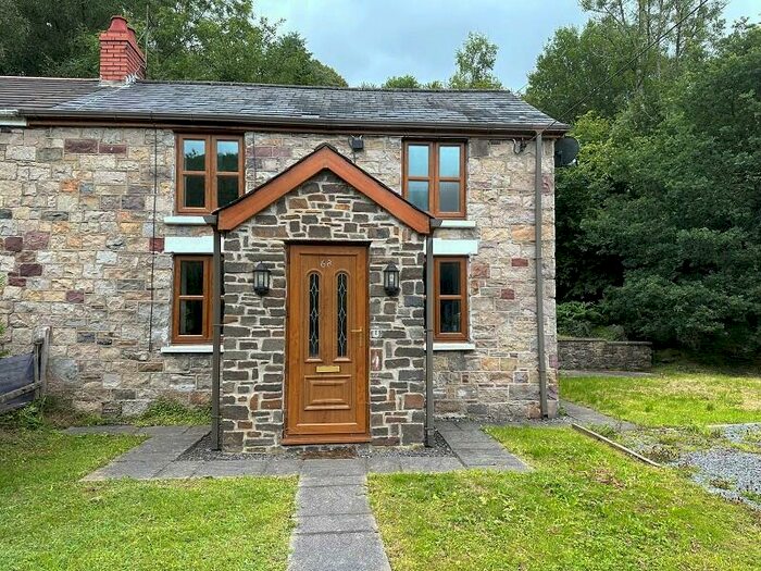 3 Bedroom Cottage For Sale In Heol Giedd, Cwmgiedd, Ystradgynlais, Swansea., SA9