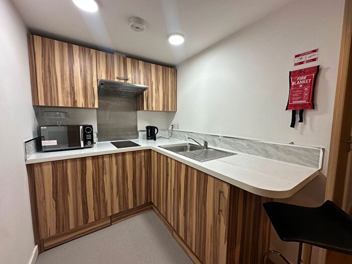 1 Bedroom Flat To Rent In Kirkgate, Huddersfield, HD1