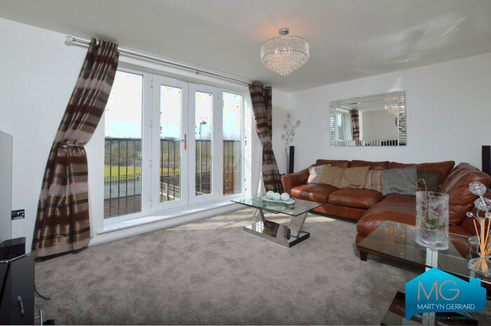 4 Bedroom End Of Terrace House To Rent In Gilson Place, Coppetts Road, London, N10