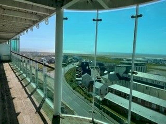 2 Bedroom Flat To Rent In Ayton Drive, Portland, DT5