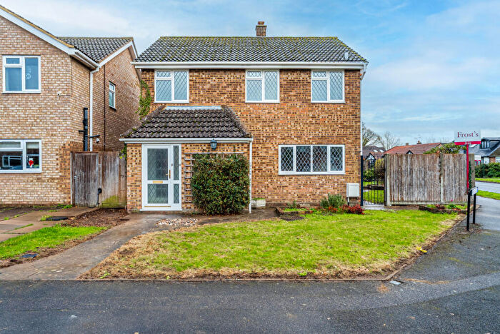 3 Bedroom Detached House To Rent In The Pastures, St. Albans, Hertfordshire, AL2