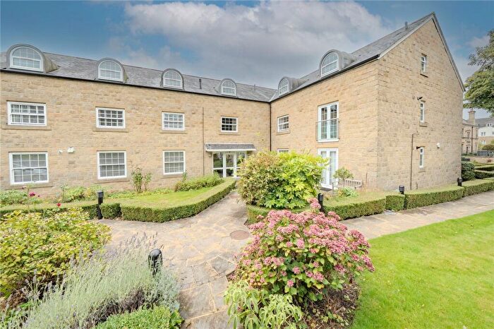 2 Bedroom Apartment For Sale In Oxford Court Apartments, Oxford Road, Guiseley, Leeds, West Yorkshire, LS20