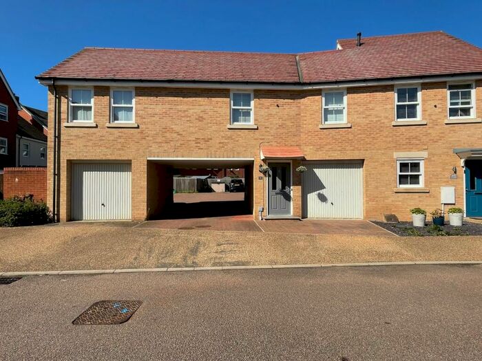 2 Bedroom Coach House To Rent In Jupiter Way, Biggleswade, SG18