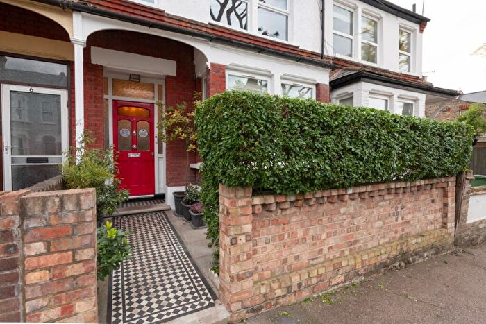 3 Bedroom Terraced House For Sale In Guernsey Road, Leytonstone, London, E11