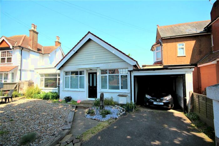 3 Bedroom Bungalow To Rent In Windsor Road, Worthing, West Sussex, BN11