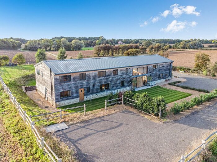 5 Bedroom Detached House For Sale In Newlands Road, Charing, Kent, TN27