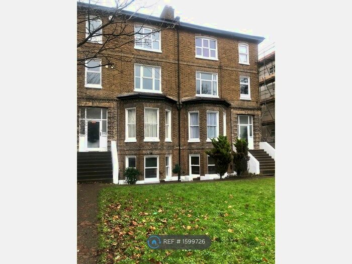 2 Bedroom Flat To Rent In Elmwood Road, Croydon, CR0