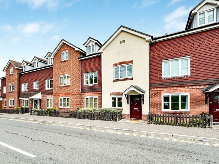 1 Bedroom Maisonette For Sale In Liphook, Hampshire, GU30