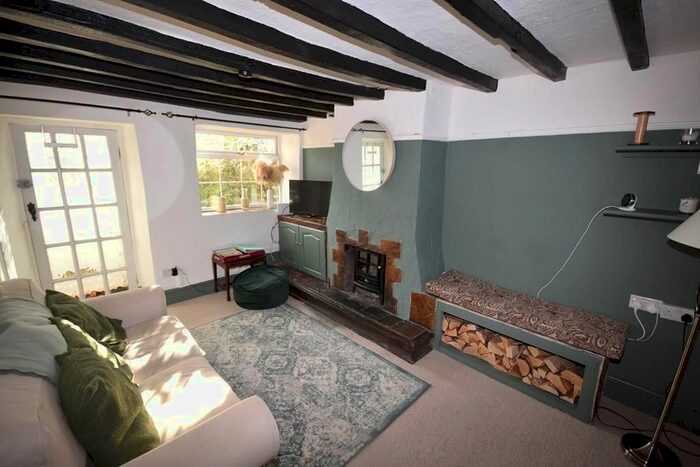 2 Bedroom Cottage To Rent In Well Yard, Holbrook, DE56