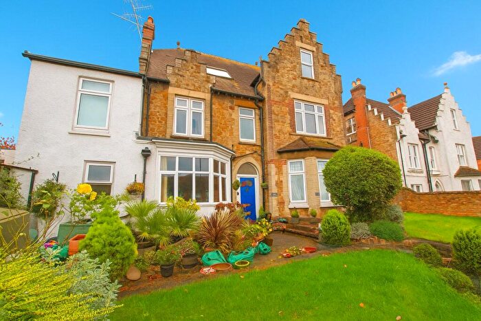 2 Bedroom Apartment To Rent In Sydney Place, Guildford, Surrey, GU1