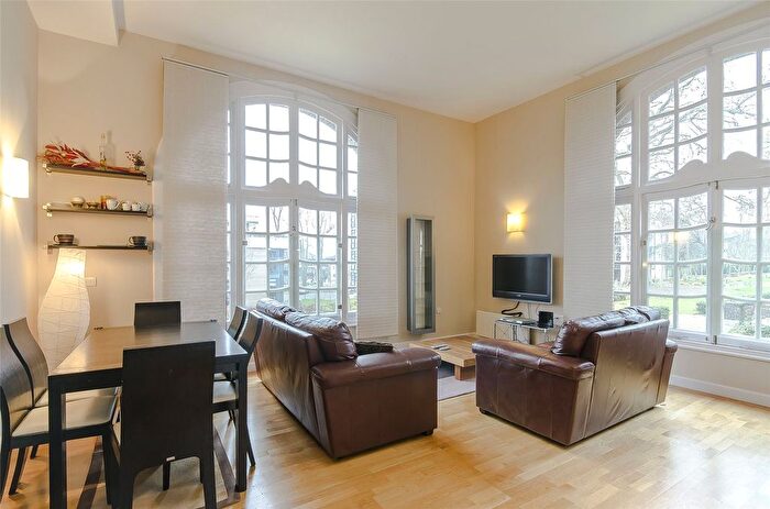 3 Bedroom Flat To Rent In Gilbert Scott Building, Scott Avenue, Putney, London, SW15