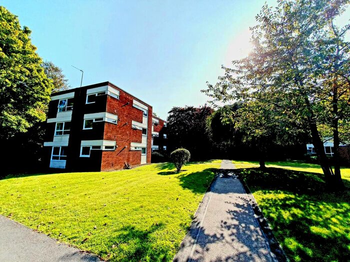2 Bedroom Apartment To Rent In Wheeleys Road, Birmingham, B15