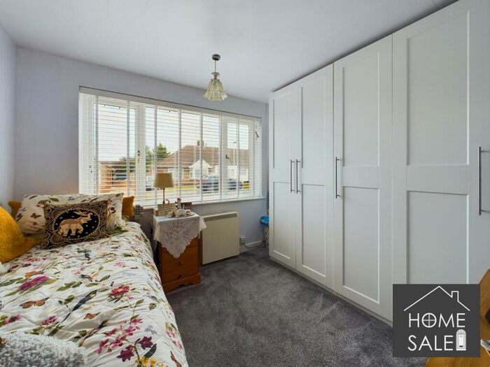 2 Bedroom Bungalow For Sale In Parsons Road, Irchester, NN29