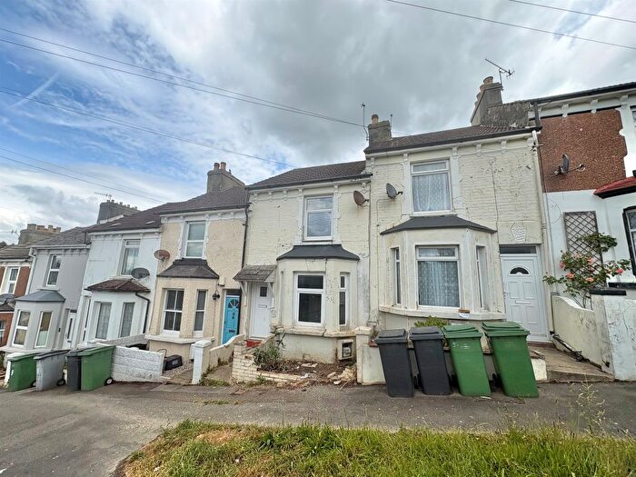 2 Bedroom Terraced House For Sale In New Road, Hastings, TN35