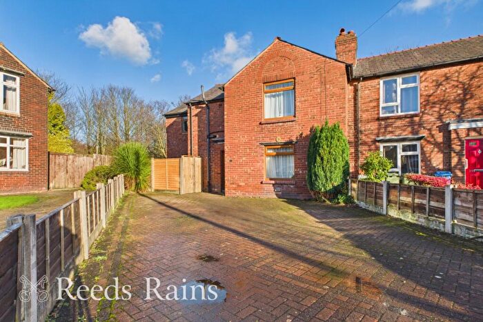 3 Bedroom Semi Detached House For Sale In The Crescent, Chorley, Lancashire, PR7