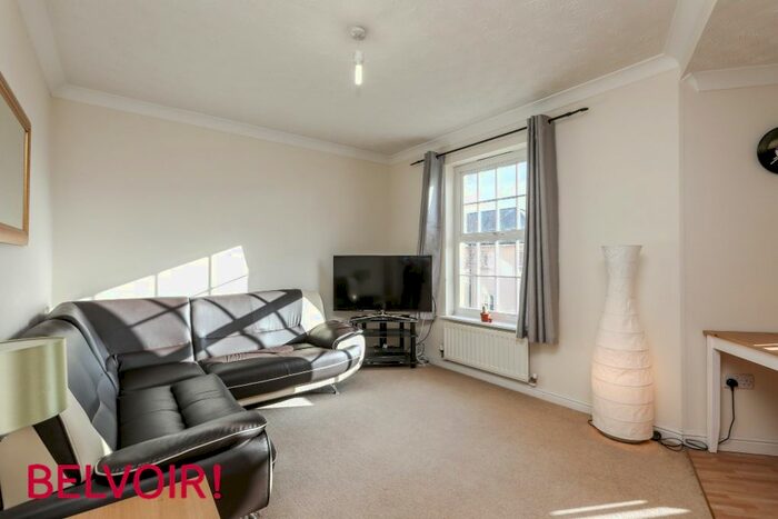 1 Bedroom Flat For Sale In Mayhill Way, Grh (Gloucestershire Royal Hospital), Gloucester, GL1