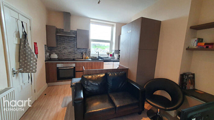 2 Bedroom Flat To Rent In Bayswater Road, Plymouth, PL1