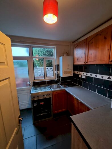 2 Bedroom Flat To Rent In Canley Road, Coventry CV5