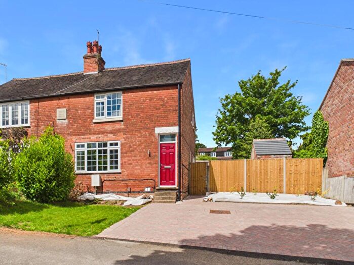 3 Bedroom Semi-Detached House For Sale In Fern Cottages, Kent Road, Mapperley, Nottingham, NG3
