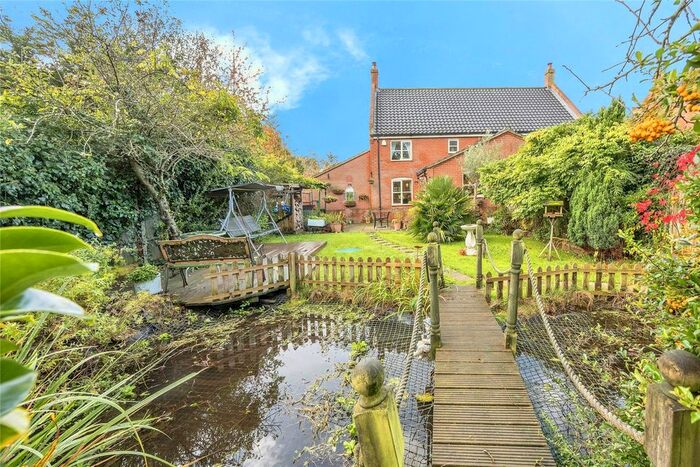 3 Bedroom Semi-Detached House For Sale In Groomesmere Court, Market Street, Tunstead, Norwich, NR12