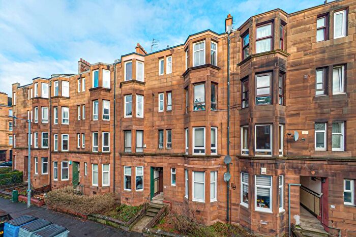 1 Bedroom Apartment For Sale In Kennoway Drive, Thornwood, Glasgow, G11