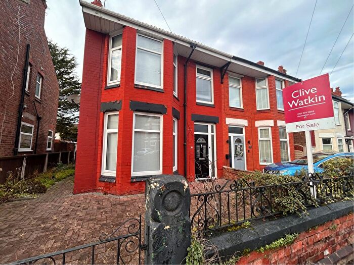 4 Bedroom Semi Detached House For Sale In Easton Road, Wirral, Merseyside, CH62