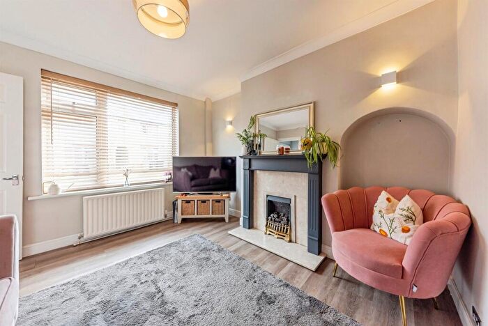 2 Bedroom Terraced House For Sale In Kingston Avenue, Grantham, NG31