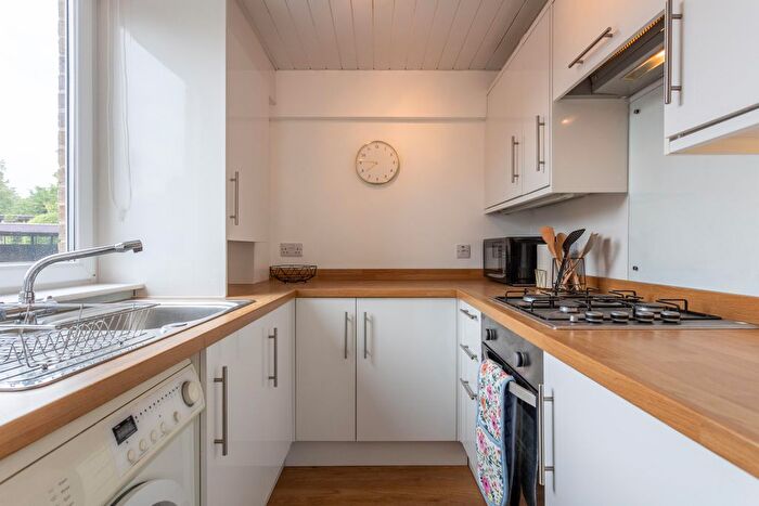 1 Bedroom Flat To Rent In Fair A Far, Cramond, Edinburgh, EH4