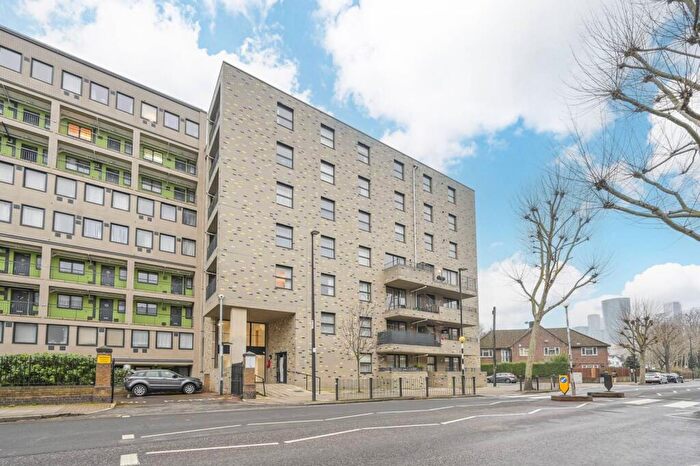 1 Bedroom Flat To Rent In Manchester Road, Canary Wharf, London, E14