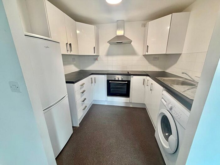 1 Bedroom Apartment To Rent In Mansfield Road, Nottingham, NG1