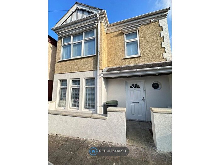 4 Bedroom Semi-Detached House To Rent In Dale Road, Luton, LU1