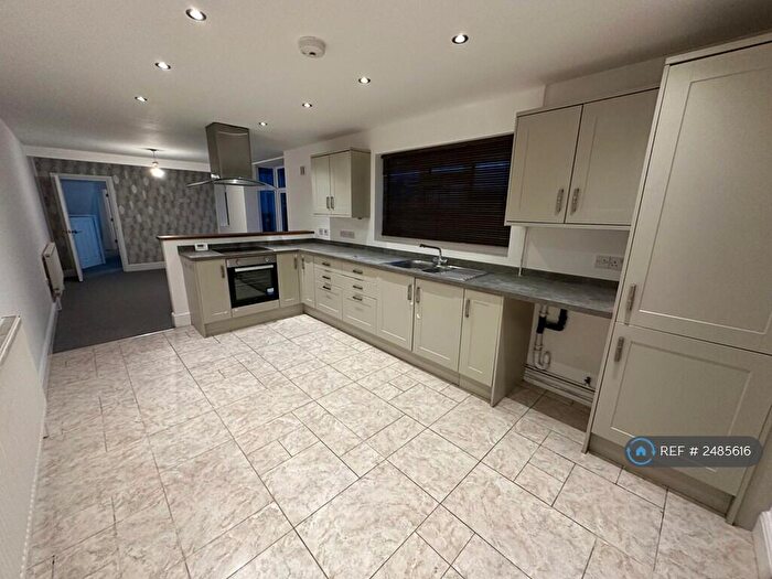 2 Bedroom Flat To Rent In Bentley Street, Cleethorpes, DN35