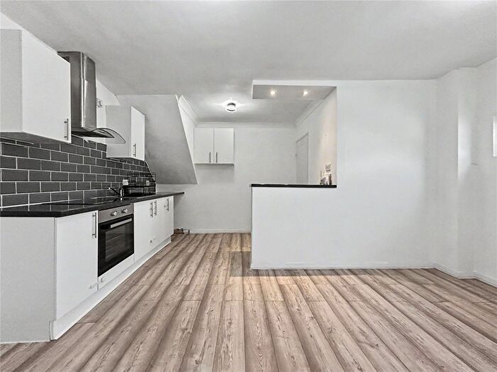 2 Bedroom Terraced House For Sale In Jeffery Street, Gillingham, Kent, ME7