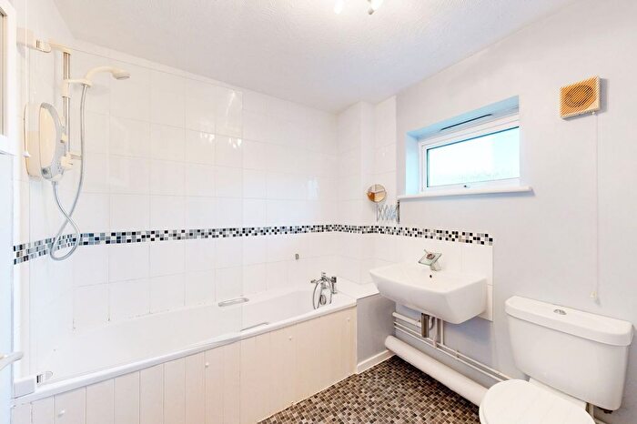 1 Bedroom Maisonette To Rent In Hyndman Close, Crawley, RH11