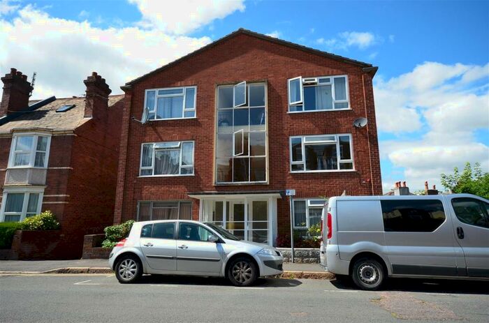 2 Bedroom Flat To Rent In Well Street, Exeter, EX4