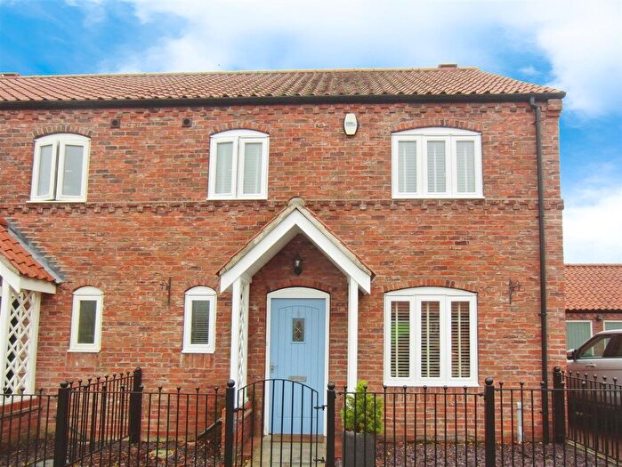 3 Bedroom Cottage To Rent In Riverside Court, Cawood, Selby, YO8