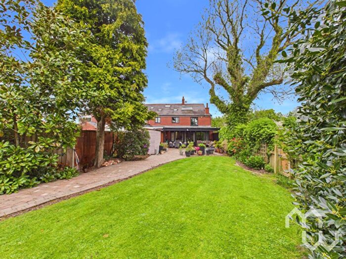5 Bedroom House For Sale In Hall Lane, Longton, PR4