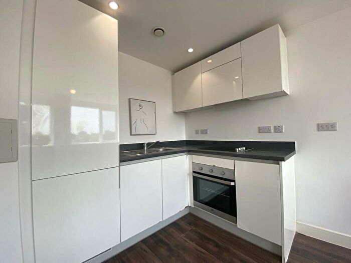 1 Bedroom Flat To Rent In Blackpole Road, Worcester, Worcestershire, WR4
