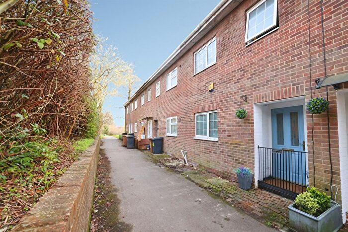 3 Bedroom Terraced House For Sale In Galahad Close, Andover, SP10