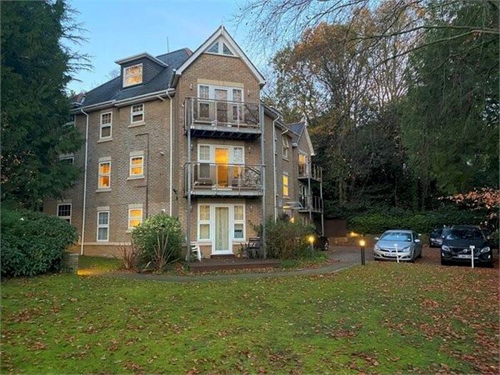 2 Bedroom Flat To Rent In North Road, Lower Parkstone, Poole, BH14