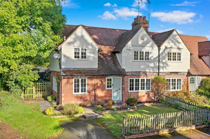 3 Bedroom Semi-detached House For Sale In Worcester, Worcestershire, WR7