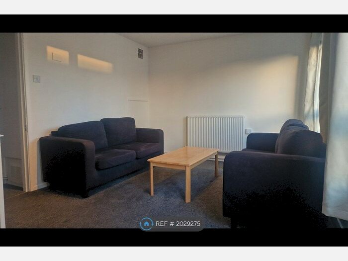 2 Bedroom Maisonette To Rent In Southern Grove, London, E3