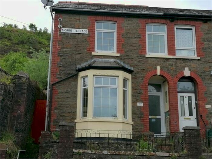 4 Bedroom End Of Terrace House To Rent In Morris Terrace, Ferndale, CF43