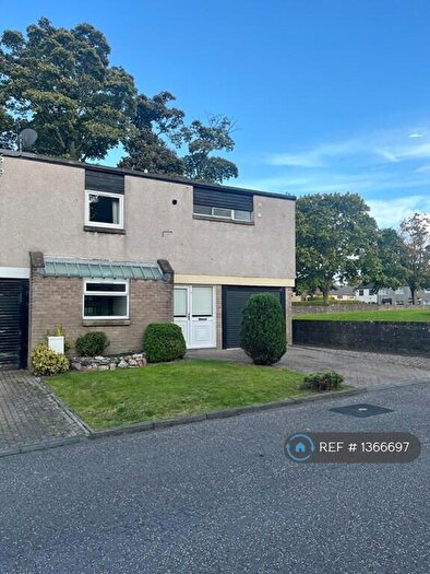 3 Bedroom End Of Terrace House To Rent In Rimbleton Park, Glenrothes, KY6