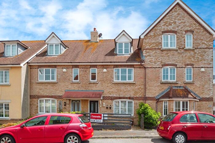 3 Bedroom Terraced House For Sale In Wedgwood Road, Weymouth, DT4