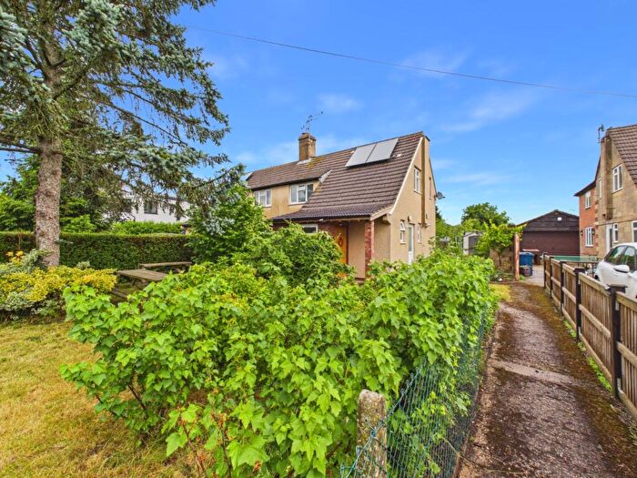3 Bedroom Semi-Detached House For Sale In Cogdells Close, Chartridge, Chesham, Buckinghamshire, HP5